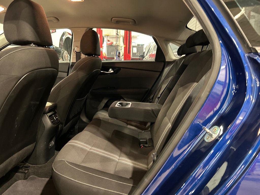 Kia Forte EX, MAGS, SIÈGES ET VOLANT CHAUFFANTS 2023 à Mirabel, Québec - 25 - w1024h768px