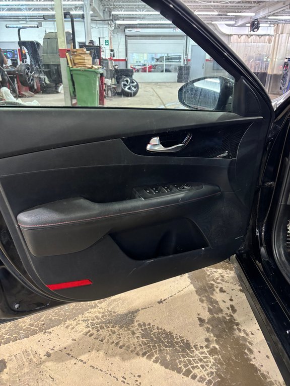 Kia Forte GT Limited, CUIR, TOIT, GPS, MAGS 2023 à Mirabel, Québec - 7 - w1024h768px
