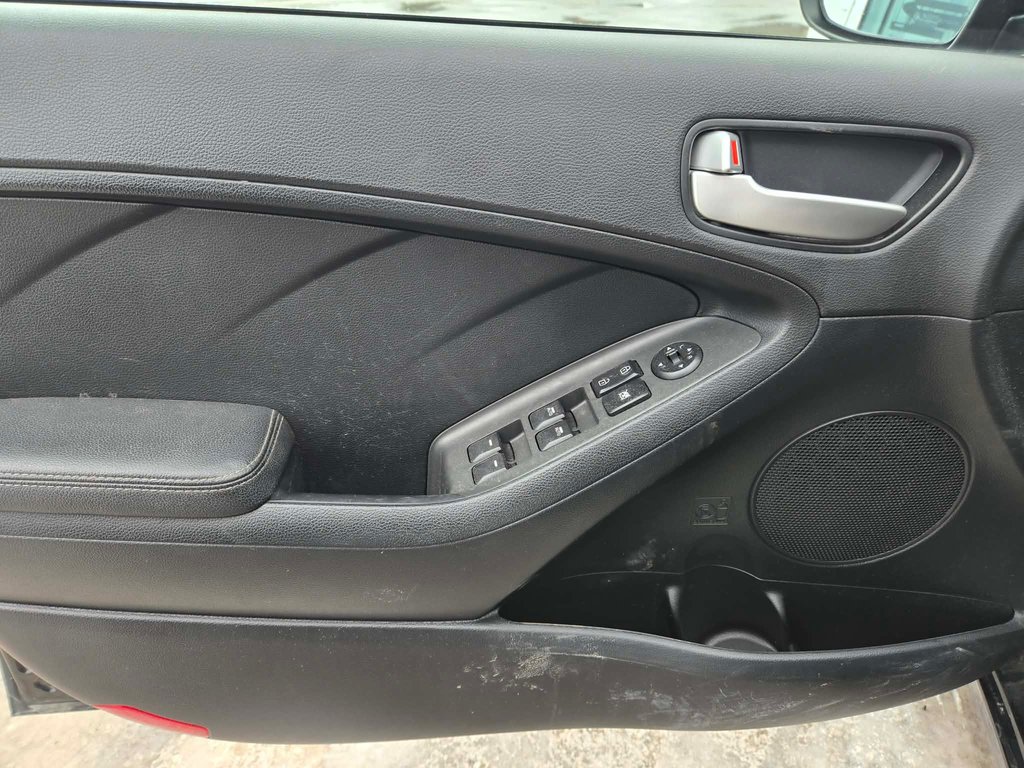 Kia Forte5 LX+, JAMAIS ACCIDENTÉ, AUTOMATIQUE, MAGS 2018 à Mirabel, Québec - 7 - w1024h768px