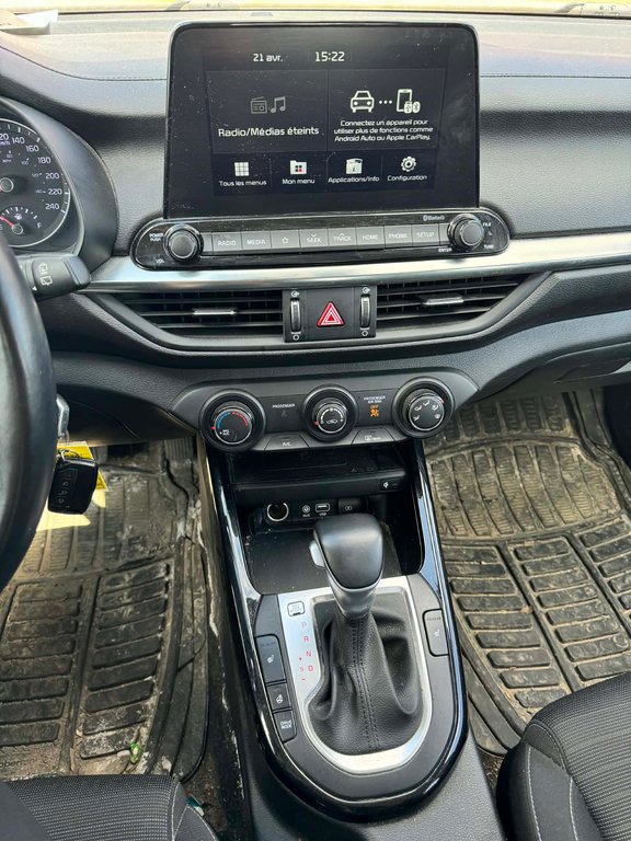 Kia Forte5 EX, MAGS, AUTOMATIQUE, APPLE CARPLAY 2021 à Mirabel, Québec - 14 - w1024h768px