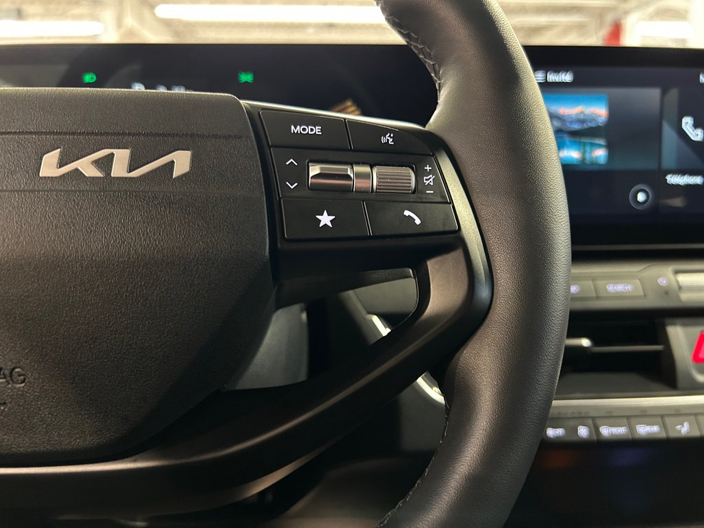 Kia K4 EX, DÉMONSTRATEUR, TOIT, MAGS, CLEF INTELLIGENTE 2025 à Mirabel, Québec - 16 - w1024h768px