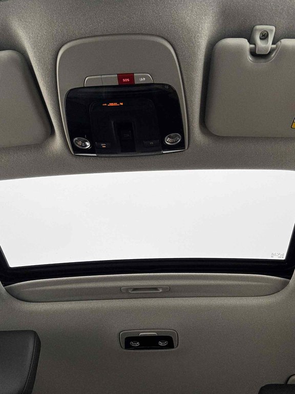 Kia Niro EV Limited, CUIR, TOIT OUVRANT, GPS, VOLANT CHAUFFANT 2023 à Mirabel, Québec - 15 - w1024h768px