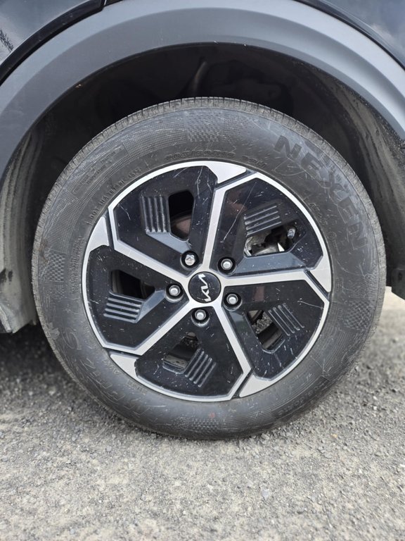 Kia Niro Plug-In Hybrid EX, JAMAIS ACCIDENTÉ, GPS, CUIR/TISSUS 2023 à Mirabel, Québec - 6 - w1024h768px