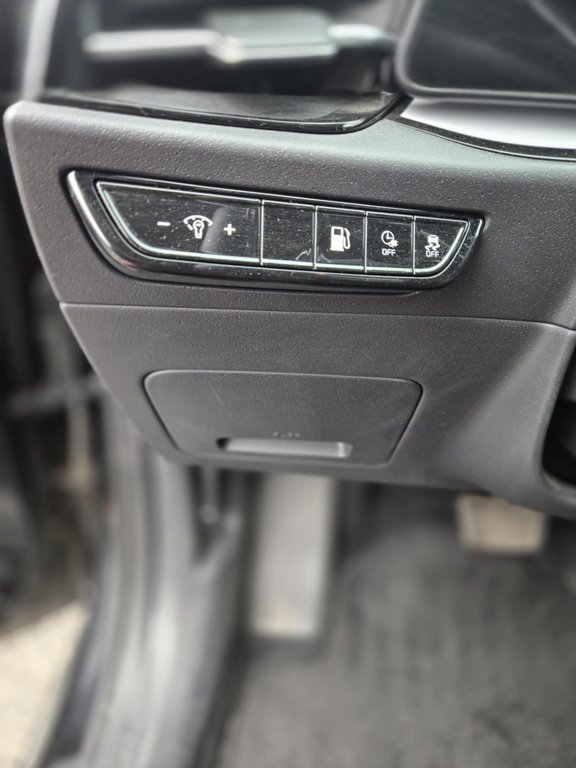 Kia Niro Plug-In Hybrid EX, JAMAIS ACCIDENTÉ, GPS, CUIR/TISSUS 2023 à Mirabel, Québec - 19 - w1024h768px