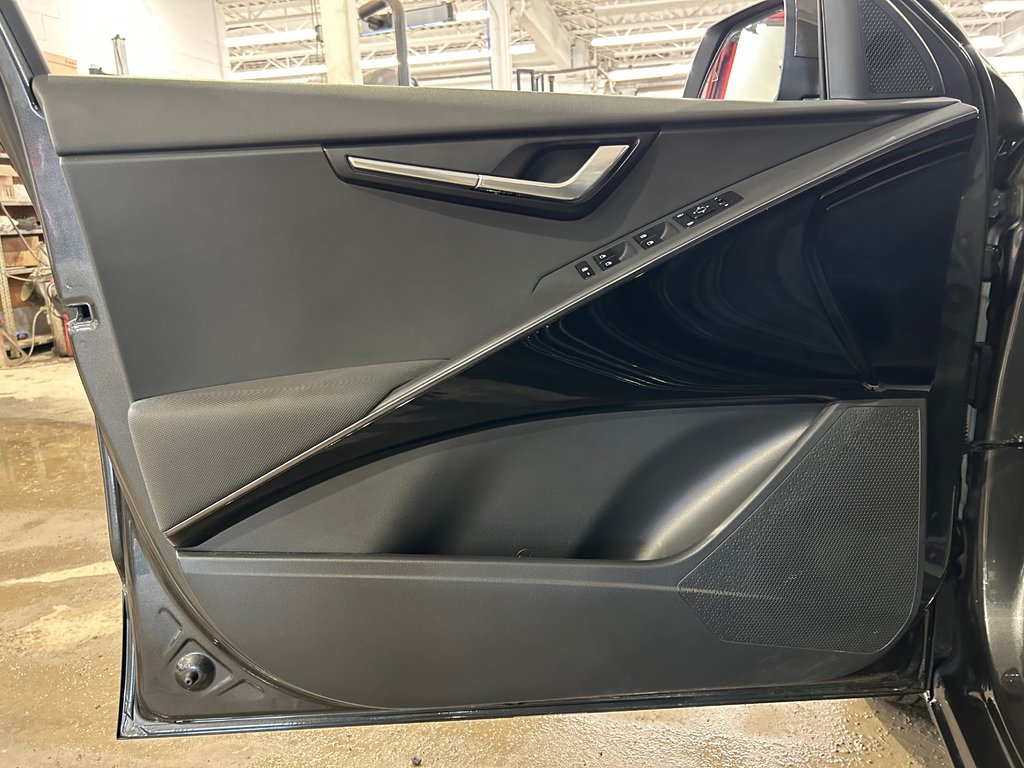 Kia Niro EX, JAMAIS ACCIDENTÉ, 4.4L / 100KM, 8 PNEUS 2023 à Mirabel, Québec - 8 - w1024h768px