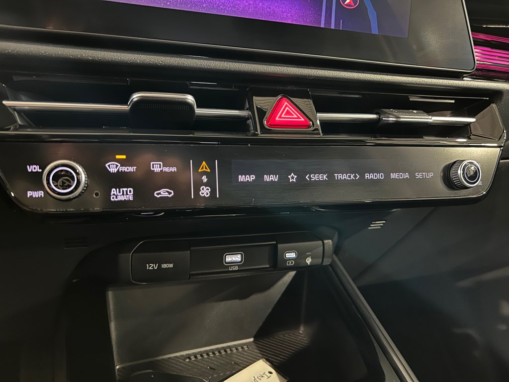 Kia Niro EX, JAMAIS ACCIDENTÉ, 4.4L / 100KM, 8 PNEUS 2023 à Mirabel, Québec - 24 - w1024h768px