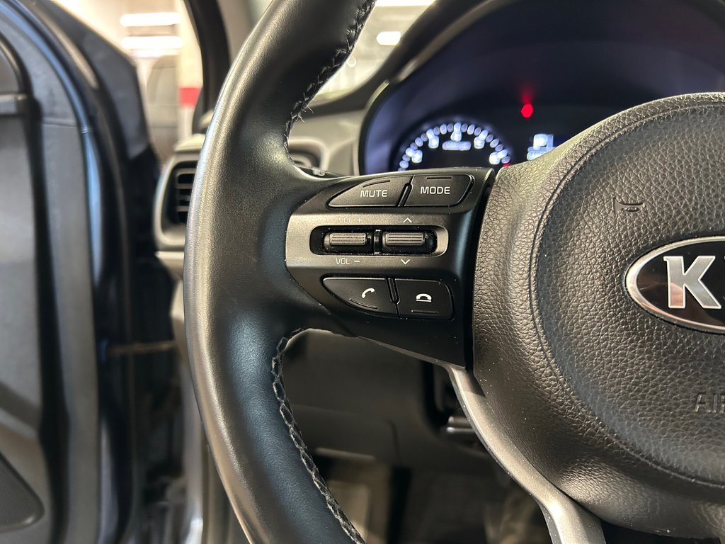 2020 Kia Rio 5-door LX+, AUTOMATIQUE, SIÈGES CHAUFFANTS, 2 CLEFS in Mirabel, Quebec - 13 - w1024h768px