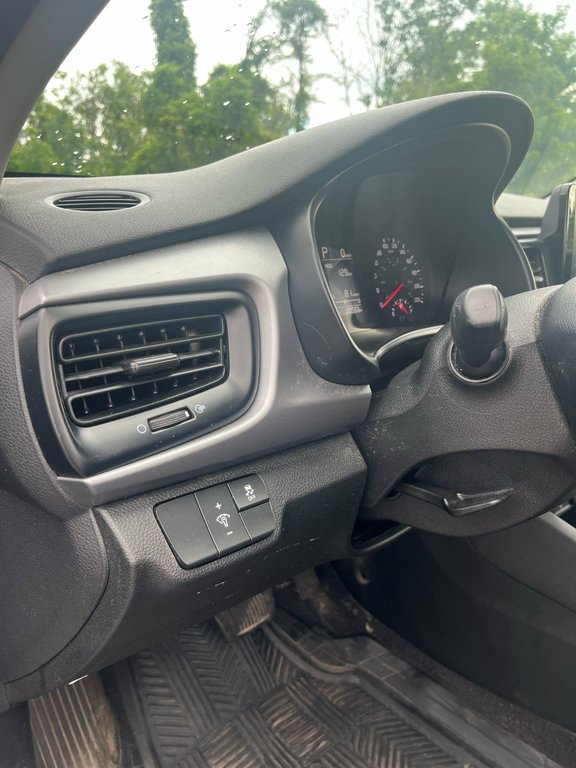 Kia Rio 5-door LX+, JAMAIS ACCIDENTÉ, AUTOMATIQUE, A/C 2021 à Mirabel, Québec - 7 - w1024h768px