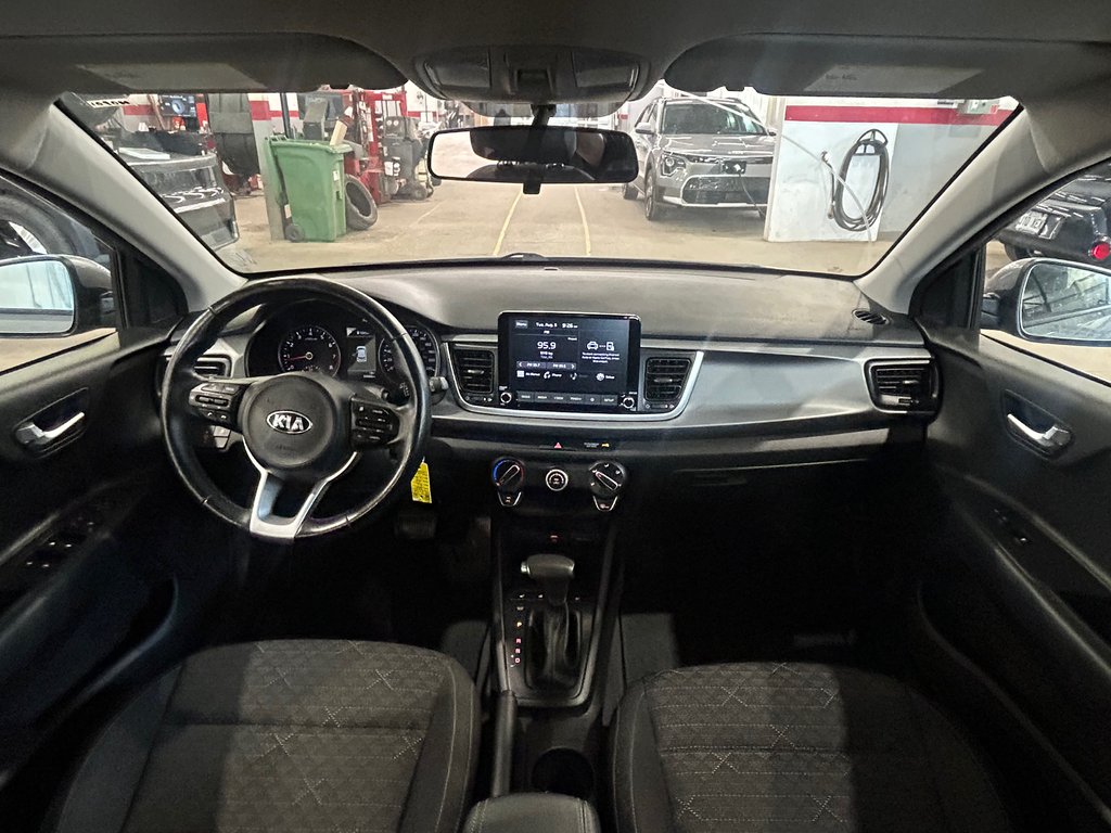 2021 Kia Rio 5-door Lx Premium, JAMAIS ACCIDENTÉ, TOIT OUVRANT, MAGS in Mirabel, Quebec - 4 - w1024h768px