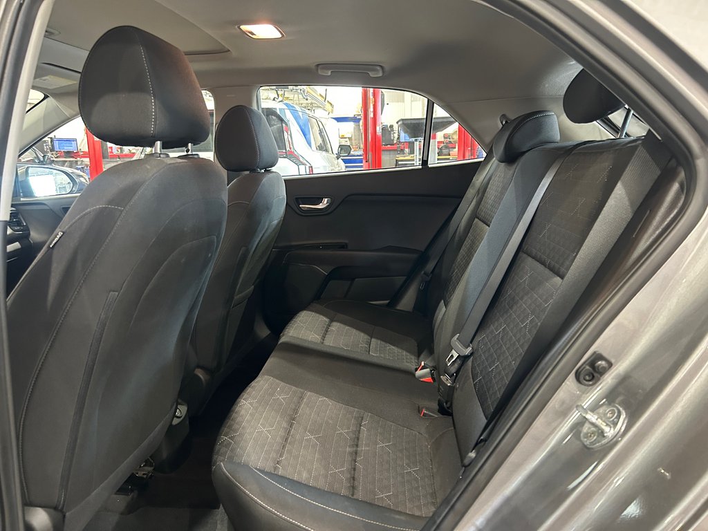 2021 Kia Rio 5-door Lx Premium, JAMAIS ACCIDENTÉ, TOIT OUVRANT, MAGS in Mirabel, Quebec - 27 - w1024h768px