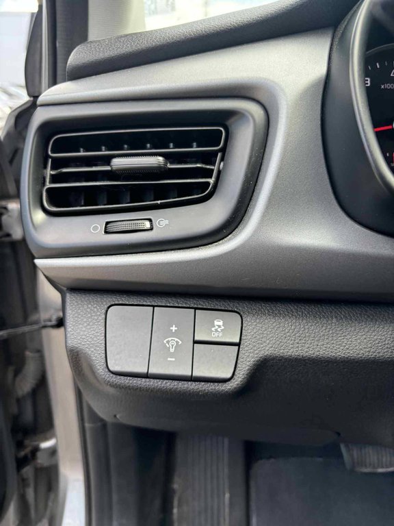 2021 Kia Rio 5-door Lx Premium, JAMAIS ACCIDENTÉ, TOIT OUVRANT, MAGS in Mirabel, Quebec - 19 - w1024h768px