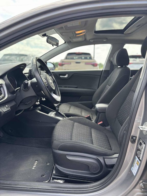 2021 Kia Rio 5-door Lx Premium, JAMAIS ACCIDENTÉ, TOIT OUVRANT, MAGS in Mirabel, Quebec - 8 - w1024h768px