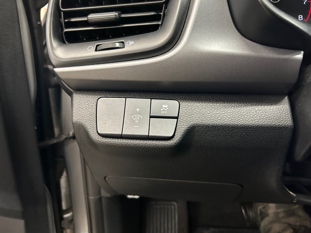 2021 Kia Rio 5-door Lx Premium, JAMAIS ACCIDENTÉ, TOIT OUVRANT, MAGS in Mirabel, Quebec - 21 - w1024h768px
