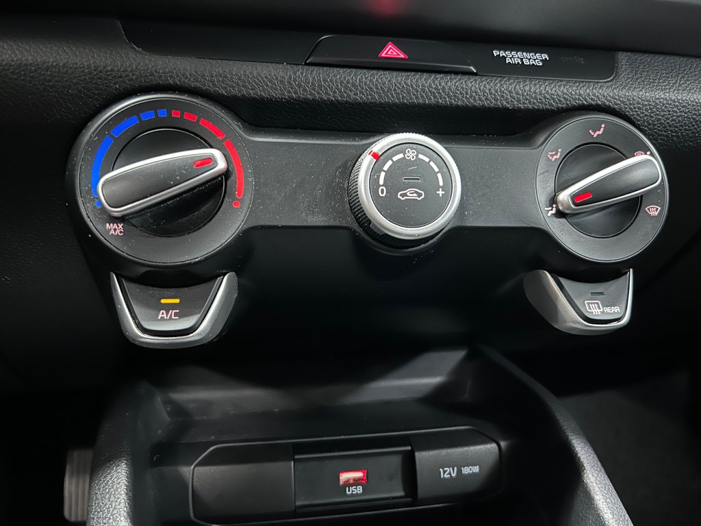2021 Kia Rio 5-door LX+ Premium, TOIT OUVRANT, AUTOMATIQUE in Mirabel, Quebec - 21 - w1024h768px