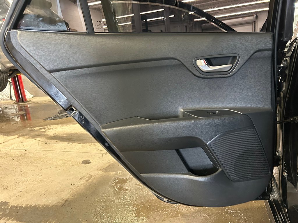 Kia Rio 5-door LX+, JAMAIS ACCIDENTÉ, SIÈGES CHAUFFANTS, MAGS RTX 2022 à Mirabel, Québec - 24 - w1024h768px