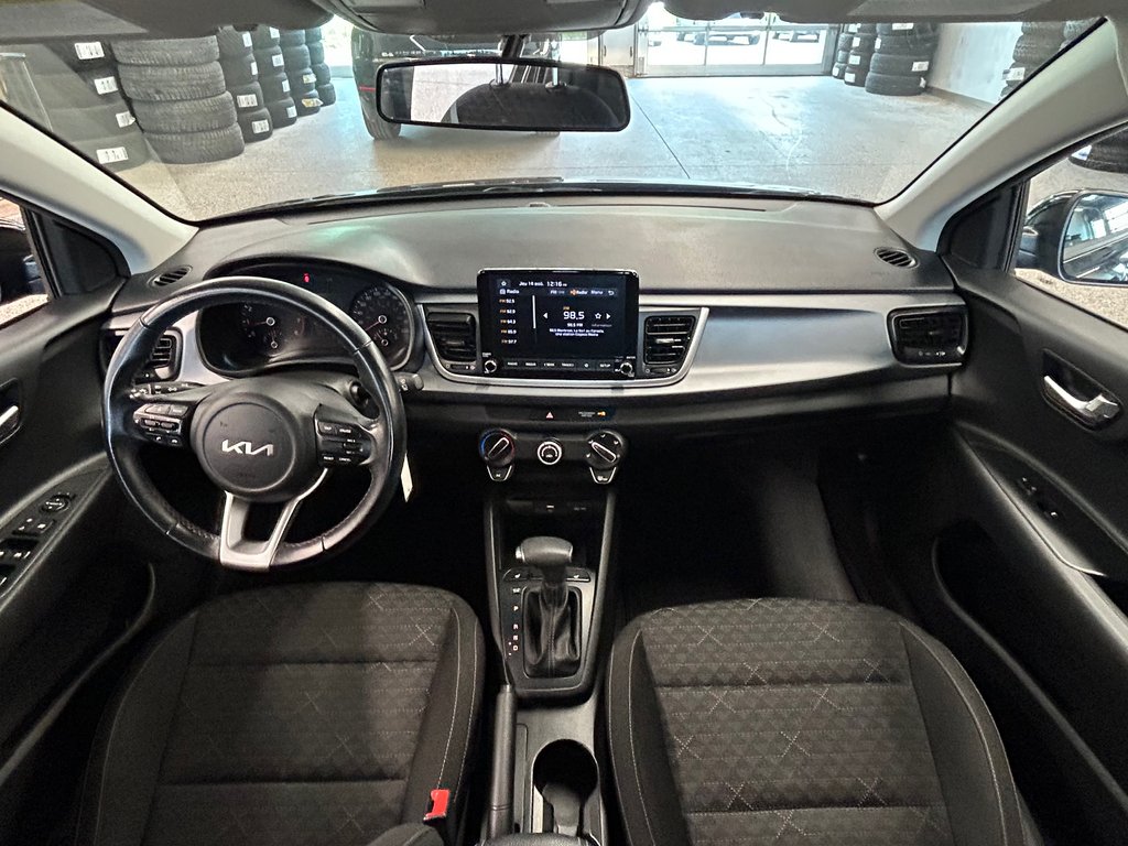 2023 Kia Rio 5-door LX+, CAMERA, AUCUN ACCIDENT, SIEGES CHAUFFANTS in Mirabel, Quebec - 3 - w1024h768px