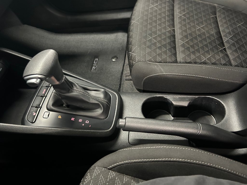 2023 Kia Rio 5-door LX+, CAMERA, AUCUN ACCIDENT, SIEGES CHAUFFANTS in Mirabel, Quebec - 16 - w1024h768px