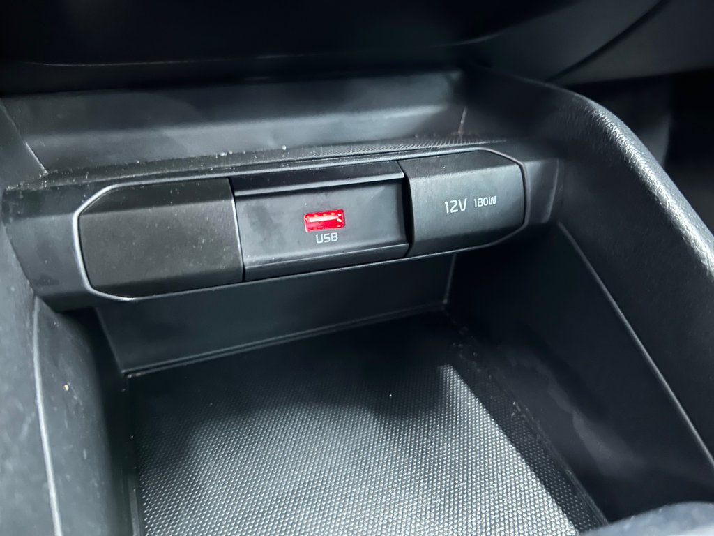 2023 Kia Rio 5-door LX+, CAMERA, AUCUN ACCIDENT, SIEGES CHAUFFANTS in Mirabel, Quebec - 21 - w1024h768px