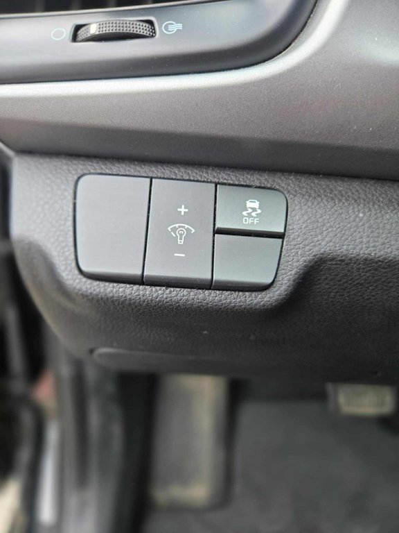 Kia Rio 5-door LX+, CAMERA, AUCUN ACCIDENT, SIEGES CHAUFFANTS 2023 à Mirabel, Québec - 20 - w1024h768px