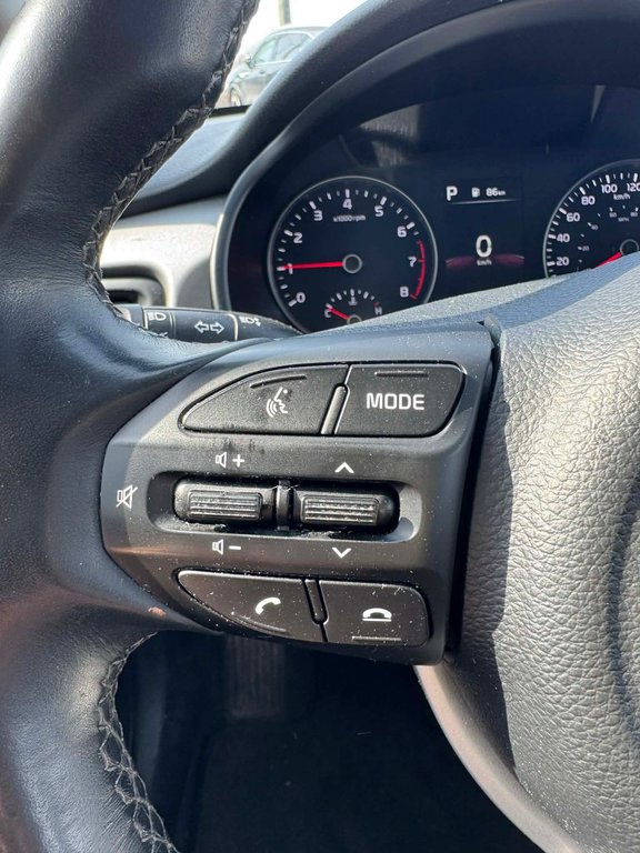 2023 Kia Rio 5-door LX Premium, TOIT OUVRANT, MAGS, AUTOMATIQUE in Mirabel, Quebec - 13 - w1024h768px