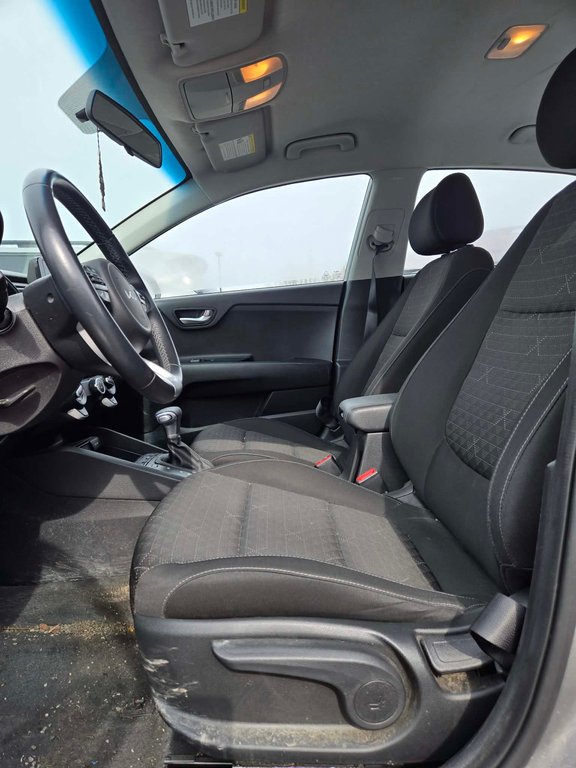 Kia Rio 5-door LX+, JAMAIS ACCIDENTÉ, AUTOMATIQUE, A/C 2023 à Mirabel, Québec - 7 - w1024h768px