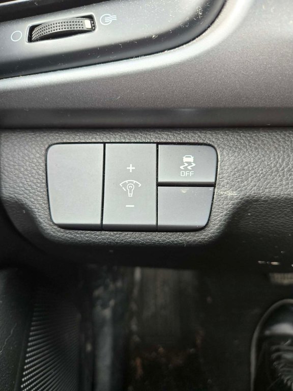 Kia Rio 5-door LX+, JAMAIS ACCIDENTÉ, AUTOMATIQUE, A/C 2023 à Mirabel, Québec - 16 - w1024h768px