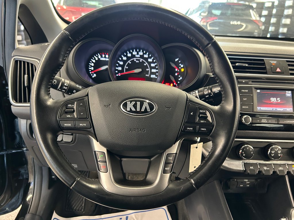 2017 Kia Rio 5 EX, AUTOMATIQUE, SIÈGES CHAUFFANTS, MAGS in Mirabel, Quebec - 10 - w1024h768px