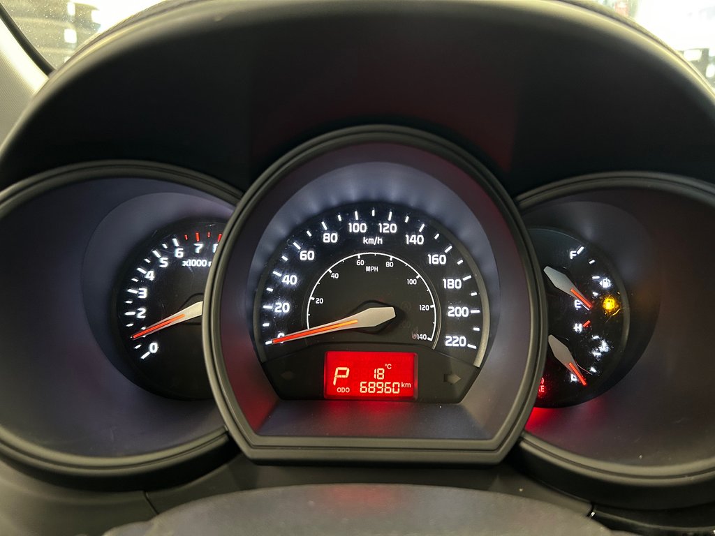 2017 Kia Rio 5 EX, AUTOMATIQUE, SIÈGES CHAUFFANTS, MAGS in Mirabel, Quebec - 11 - w1024h768px