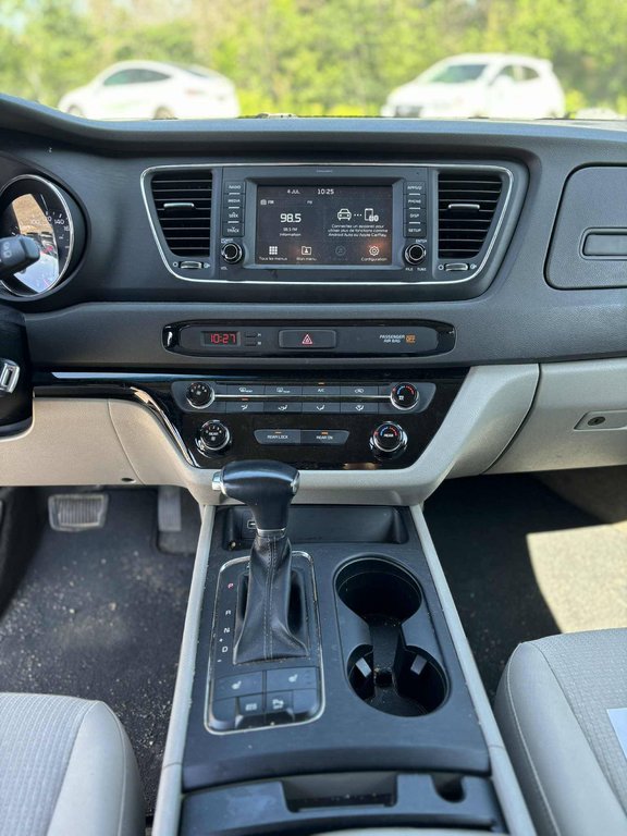 Kia Sedona LX, JAMAIS ACCIDENTÉ, 8 PASSAGERS, CAM DE RECUL 2018 à Mirabel, Québec - 14 - w1024h768px
