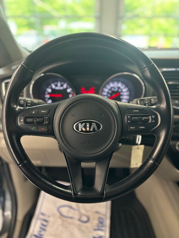 Kia Sedona LX, JAMAIS ACCIDENTÉ, 8 PASSAGERS, CAM DE RECUL 2018 à Mirabel, Québec - 9 - w1024h768px