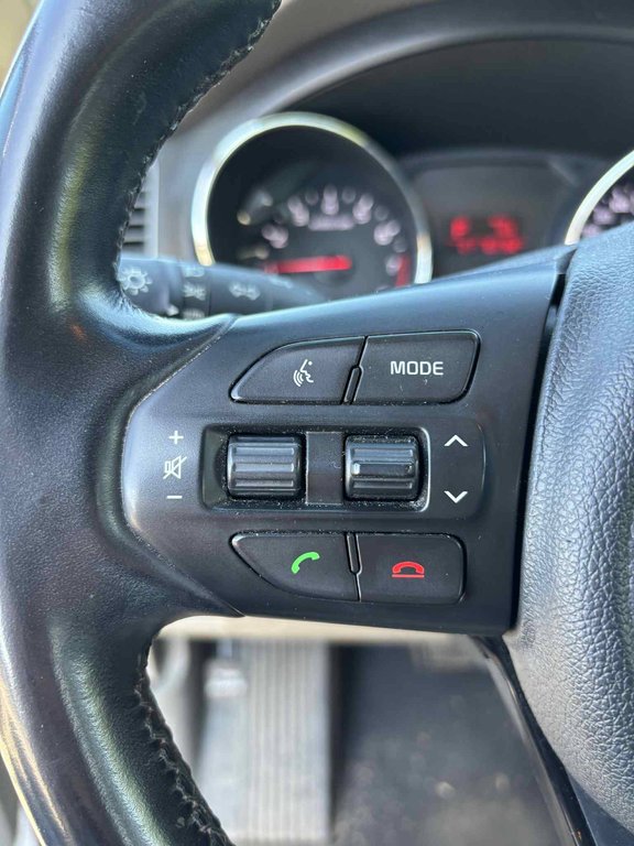 Kia Sedona LX, JAMAIS ACCIDENTÉ, 8 PASSAGERS, CAM DE RECUL 2018 à Mirabel, Québec - 12 - w1024h768px