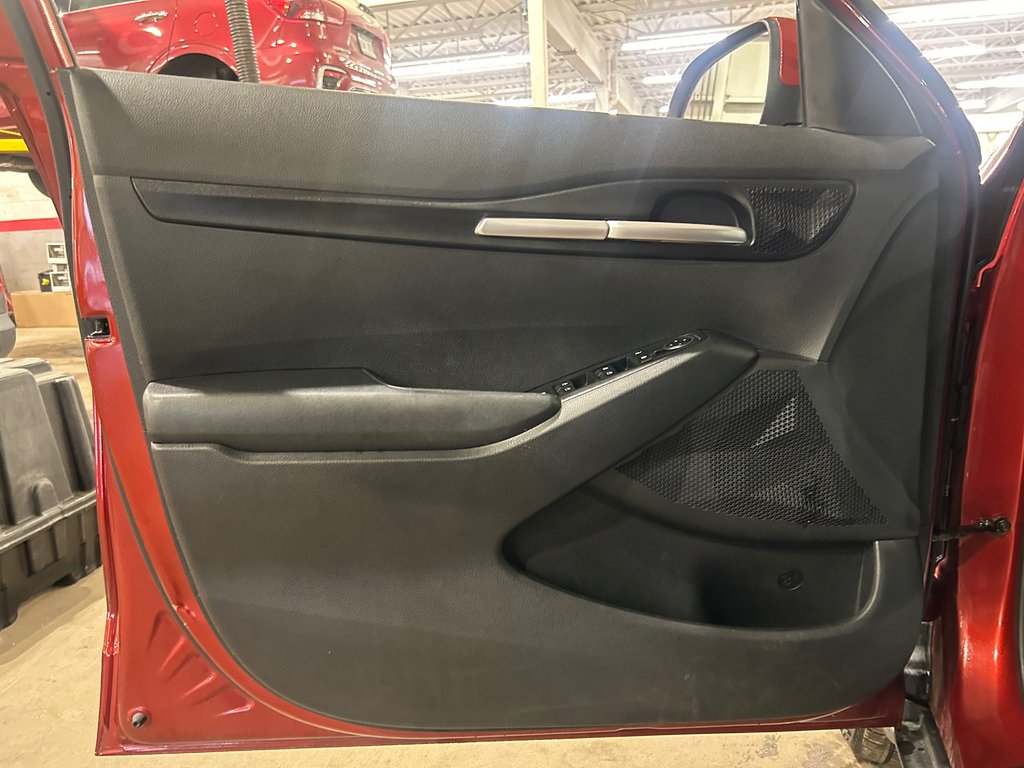 2021 Kia Seltos LX, JAMAIS ACCIDENTÉ, AWD, SIÈGES CHAUFFANTS in Mirabel, Quebec - 7 - w1024h768px