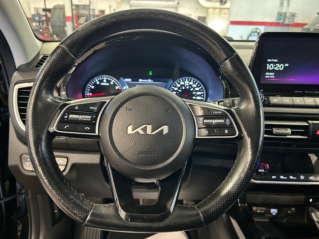 2022 Kia Seltos SX Turbo, JAMAIS ACCIDENTÉ, CUIR, TOIT, HUD, AWD in Mirabel, Quebec - 12 - w1024h768px