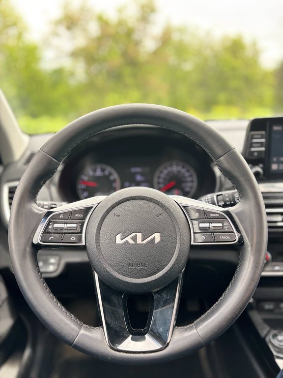 2022 Kia Seltos EX, AWD, CUIR, TOIT, MAGS, VOLANT CHAUFFANT in Mirabel, Quebec - 7 - w1024h768px