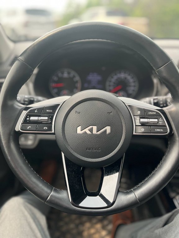 2022 Kia Seltos EX, JAMAIS ACCIDENTÉ, CUIR, TOIT, AWD, MAGS in Mirabel, Quebec - 9 - w1024h768px