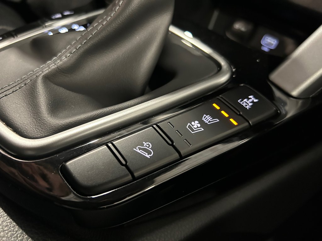 Kia Seltos SX Turbo, JAMAIS ACCIDENTÉ, CUIR, TOIT, AWD, GPS 2022 à Mirabel, Québec - 26 - w1024h768px