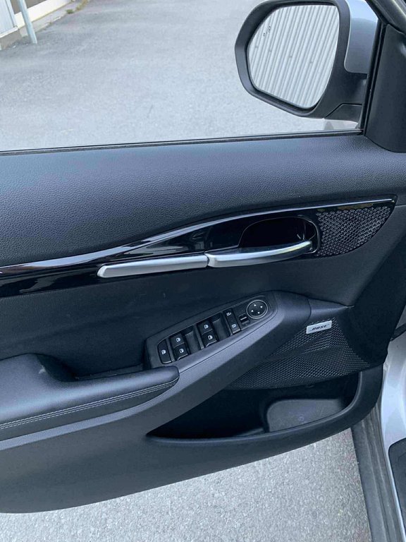 2022 Kia Seltos SX Turbo, JAMAIS ACCIDENTÉ, CUIR, TOIT, AWD, GPS in Mirabel, Quebec - 6 - w1024h768px