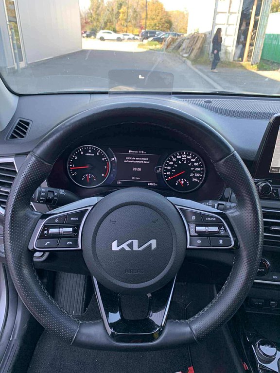 2022 Kia Seltos SX Turbo, JAMAIS ACCIDENTÉ, CUIR, TOIT, AWD, GPS in Mirabel, Quebec - 8 - w1024h768px