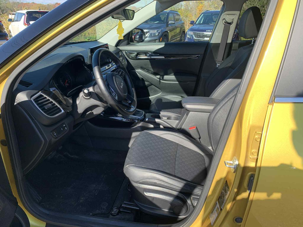 2022 Kia Seltos EX, JAMAIS ACCIDENTÉ, CUIR, TOIT, AWD, MAGS in Mirabel, Quebec - 7 - w1024h768px