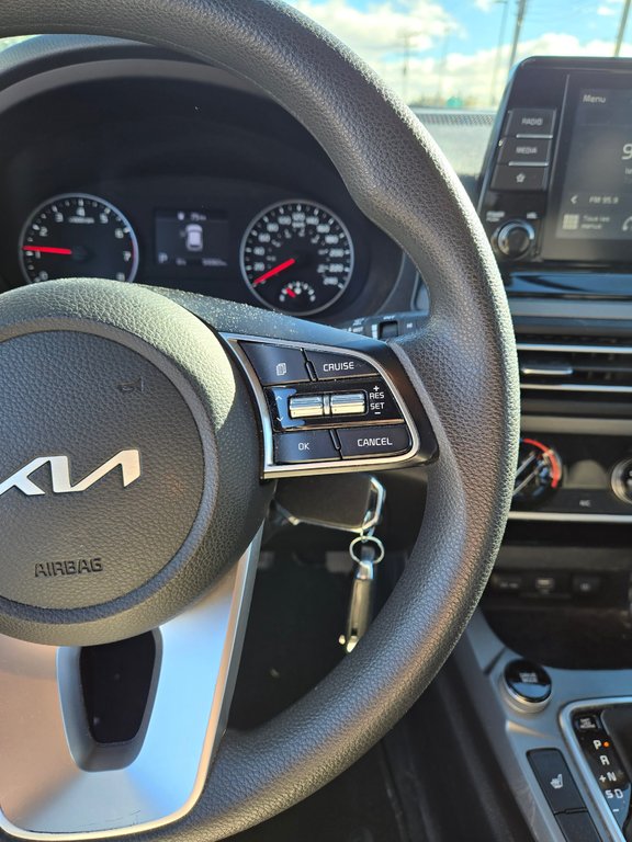Kia Seltos LX, MAGS, SIÈGES CHAUFFANTS, CAMÉRA DE RECUL 2022 à Mirabel, Québec - 14 - w1024h768px