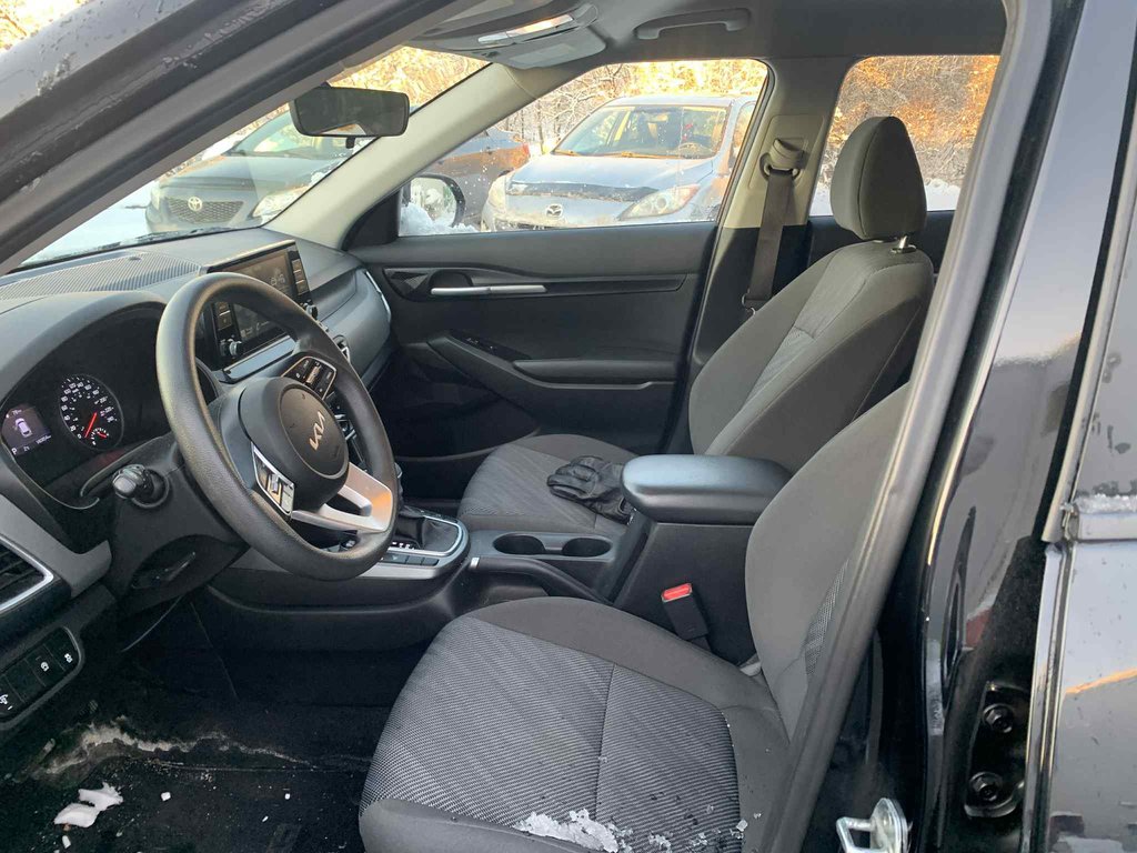 Kia Seltos LX, JAMAIS ACCIDENTÉ, AWD, SIÈGES CHAUFFANTS, MAGS 2022 à Mirabel, Québec - 7 - w1024h768px