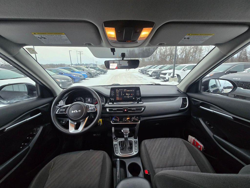 Kia Seltos LX, JAMAIS ACCIDENTÉ, AWD, SIÈGES CHAUFFANTS 2022 à Mirabel, Québec - 3 - w1024h768px
