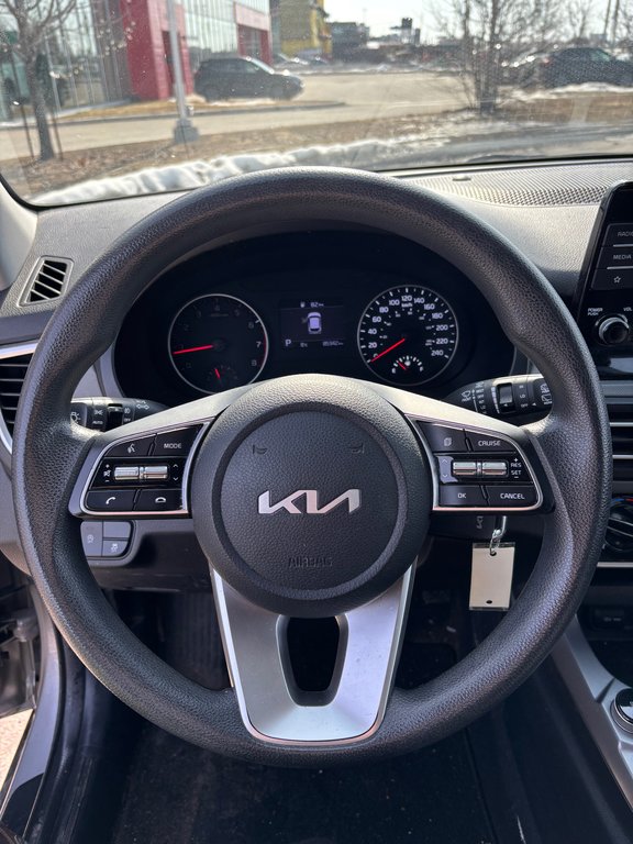 2022 Kia Seltos LX, AWD,SIÈGES CHAUFFANTS, MAGS in Mirabel, Quebec - 8 - w1024h768px
