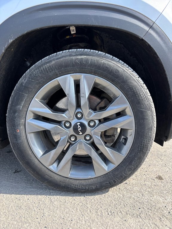 2022 Kia Seltos LX, AWD,SIÈGES CHAUFFANTS, MAGS in Mirabel, Quebec - 6 - w1024h768px