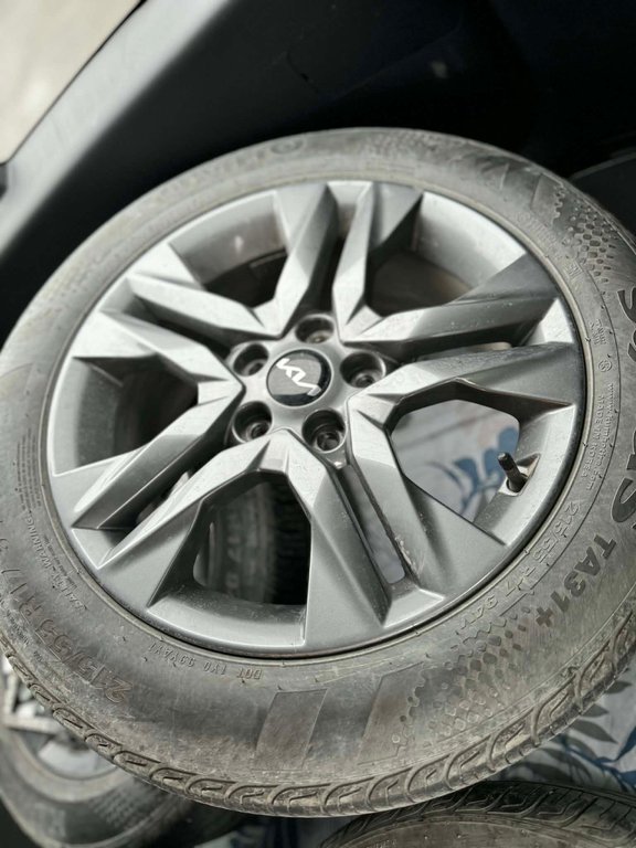 Kia Seltos LX, JAMAIS ACCIDENTÉ, AWD, 8 PNEUS, MAGS 2022 à Mirabel, Québec - 3 - w1024h768px