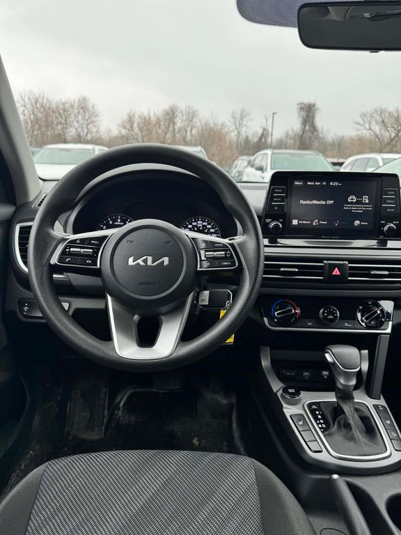 Kia Seltos LX, JAMAIS ACCIDENTÉ, AWD, 8 PNEUS, MAGS 2022 à Mirabel, Québec - 9 - w1024h768px