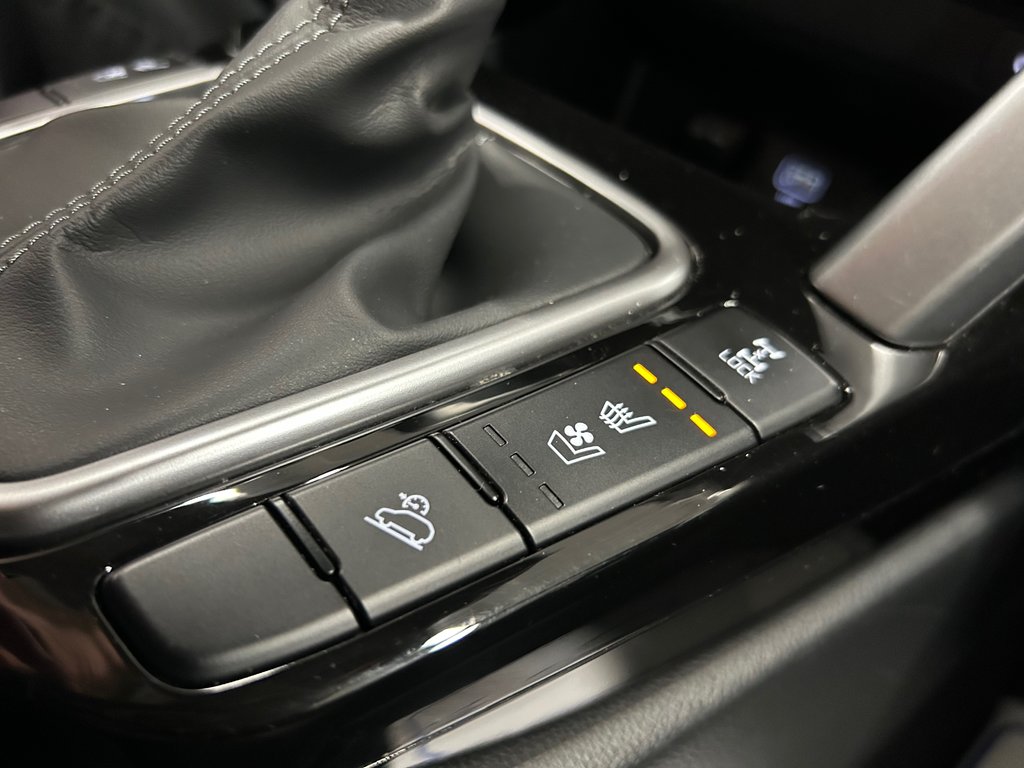 2023 Kia Seltos SX Turbo, JAMAIS ACCIDENTÉ, CUIR, TOIT, GPS, HUD in Mirabel, Quebec - 26 - w1024h768px