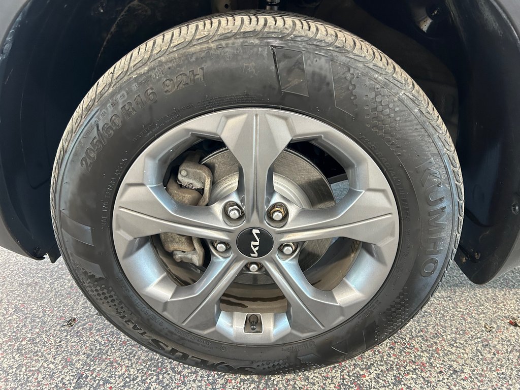 Kia Seltos LX, JAMAIS ACCIDENTÉ, SIÈGES CHAUFFANTS, MAGS, 2023 à Mirabel, Québec - 7 - w1024h768px
