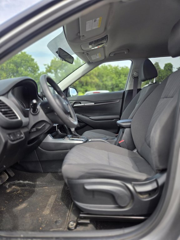 Kia Seltos LX, JAMAIS ACCIDENTÉ, SIÈGES CHAUFFANTS, MAGS, 2023 à Mirabel, Québec - 8 - w1024h768px