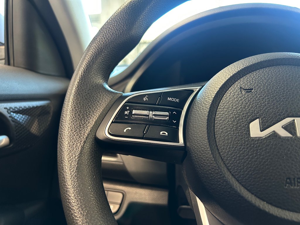Kia Seltos LX, JAMAIS ACCIDENTÉ, SIÈGES CHAUFFANTS, MAGS, 2023 à Mirabel, Québec - 14 - w1024h768px